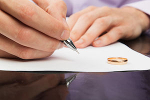 serve divorce papers in a Tulsa divorce